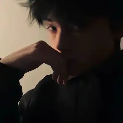 隗逸馨